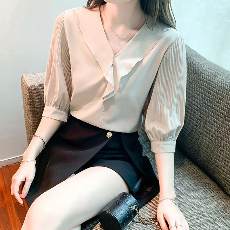 

Ruffles V Neck Chiffon Short Sleeve Blouse Summer New Solid Pleated Temperament Loose Shirt Tops Elegant Fashion Women Clothing