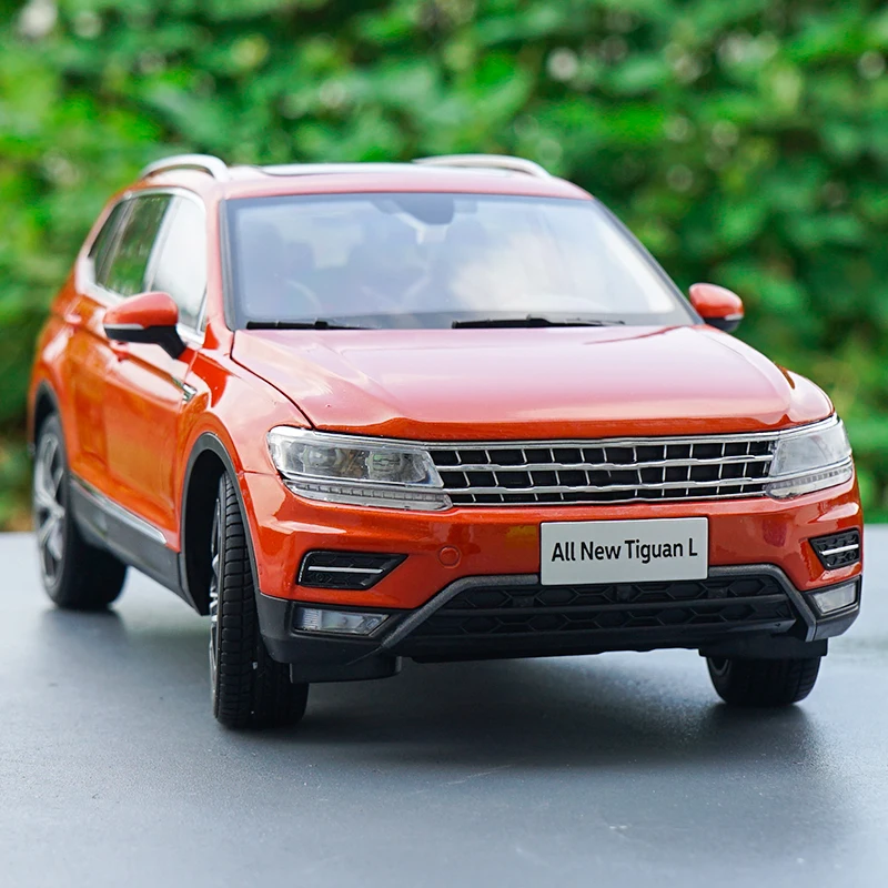 Original Diecast Alloy 1:18 Scale 2017 TIGUAN L Car Model Orange For Adult Classic Collection Gift Display Souvenir Ornament