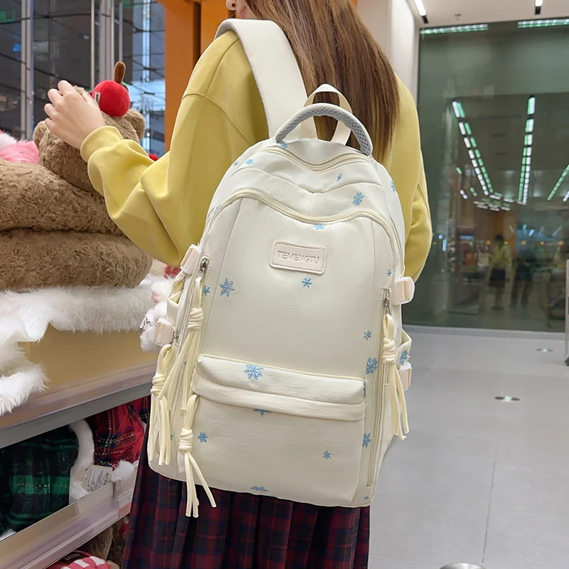 

Женский рюкзак с вышивкой снежинок, бахромой, множеством карманов, регулируемыми лямками, повседневный, для студентов, школьный, 2026