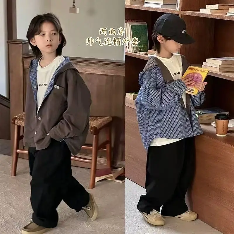 

Kawaii пальто для мальчиков и девочек, двусторонняя корейская версия, новый стиль, студенческая модная тенденция, осенняя куртка с капюшоном, детская одежда