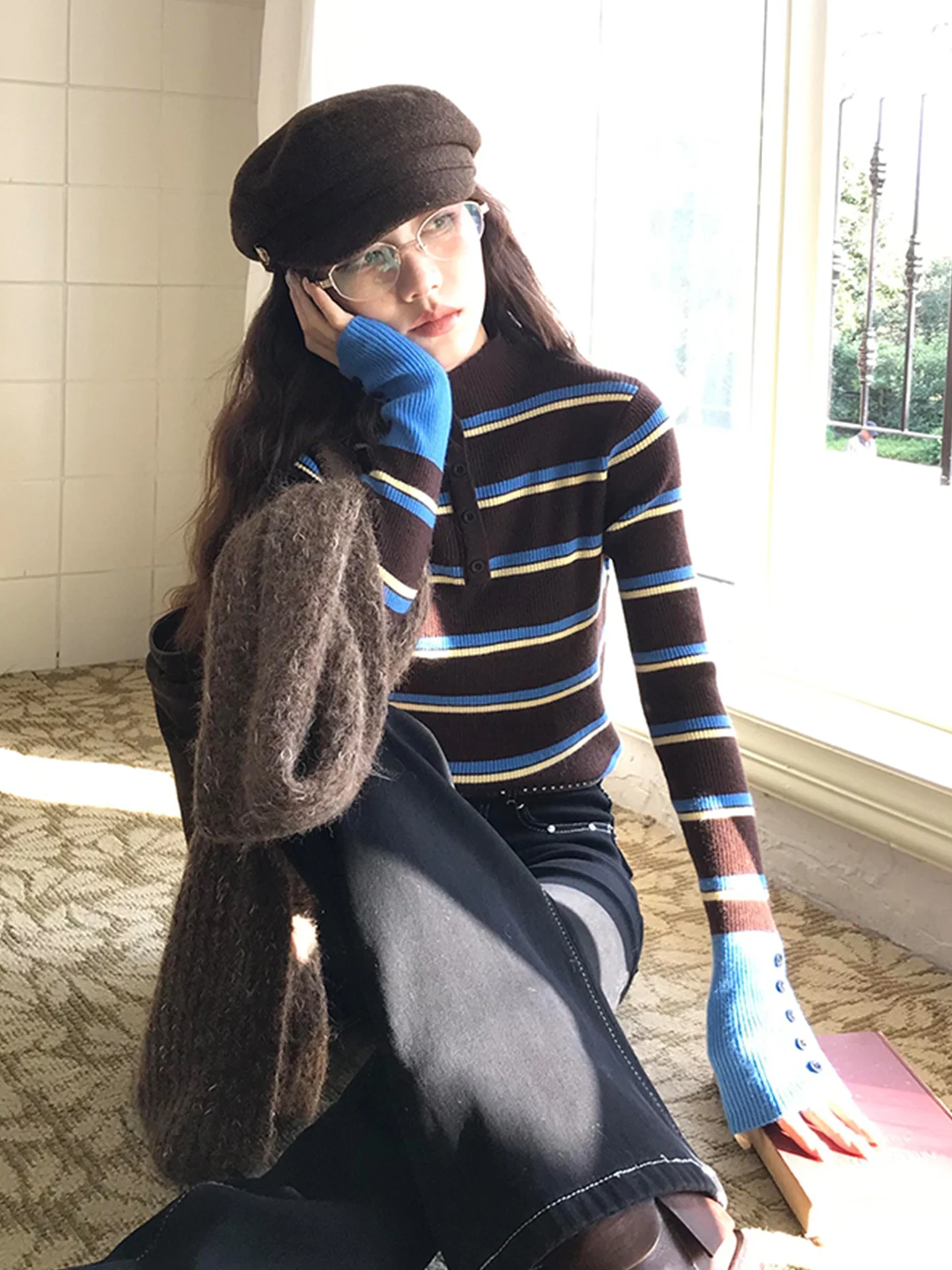 Color coreano Blo rayas Base de punto irt mujer Otoño Invierno diseño único suéter interior f Top de cuello alto