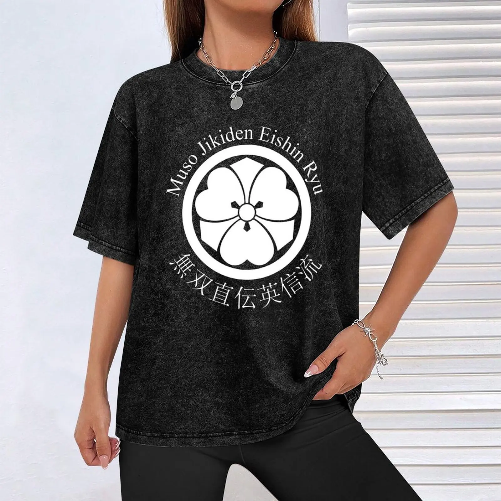 تي شيرت Muso Jikiden Eishin Ryu Iaido + Maru ni Ken Katabami Kamon باللون الأبيض تي شيرت بأكمام قصيرة تي شيرت للرجال #4