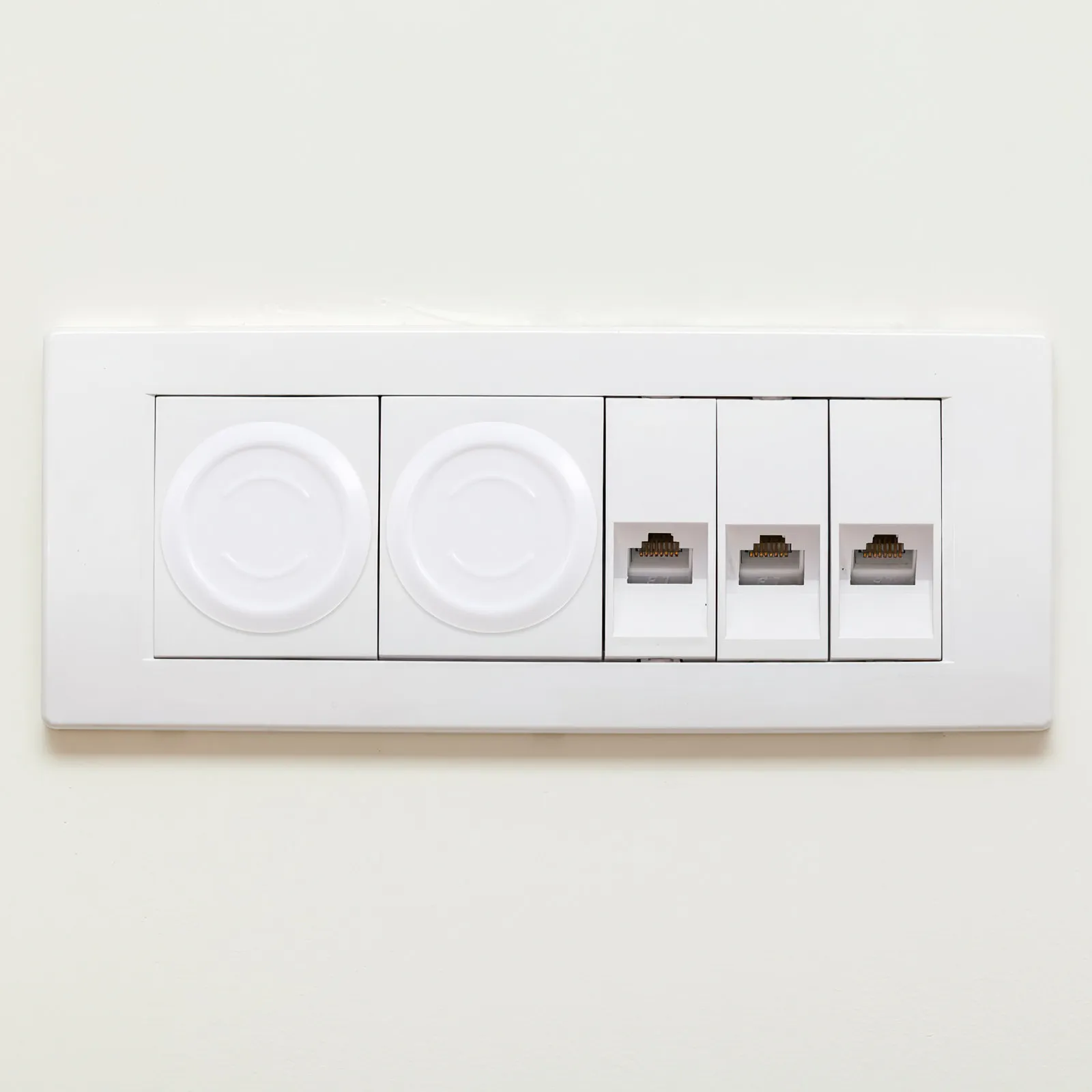 

10Pcs Child Proof Socket Covers Safety Outlet Protectors Secure Sturdy Plug Covers Electric Shock Prevention for Children