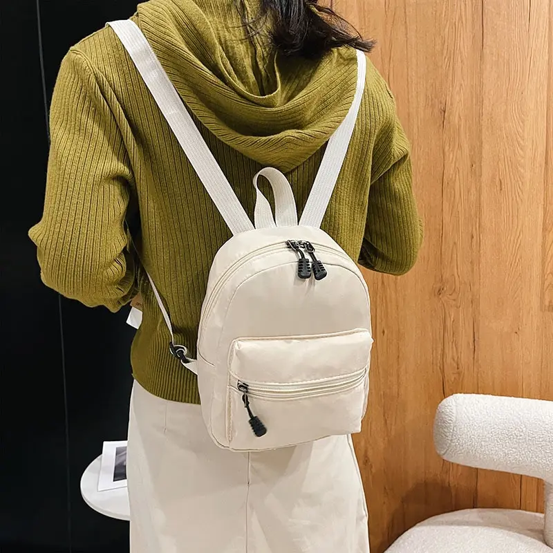 Mini sac à dos tendance pour femmes, en Nylon, blanc, décontracté, pour adolescentes, collection 2023