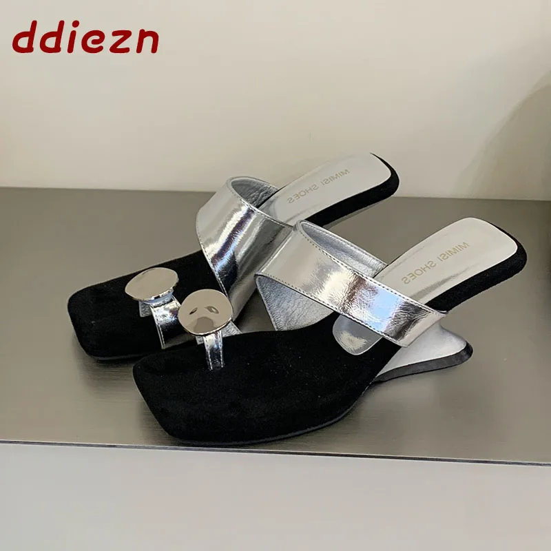 

New Fashion Metal Flip Flops Women Slides Slippers Wedges Heels Shoes Outdoor Female Pumps Sandals Shoes For Ladies Slippers