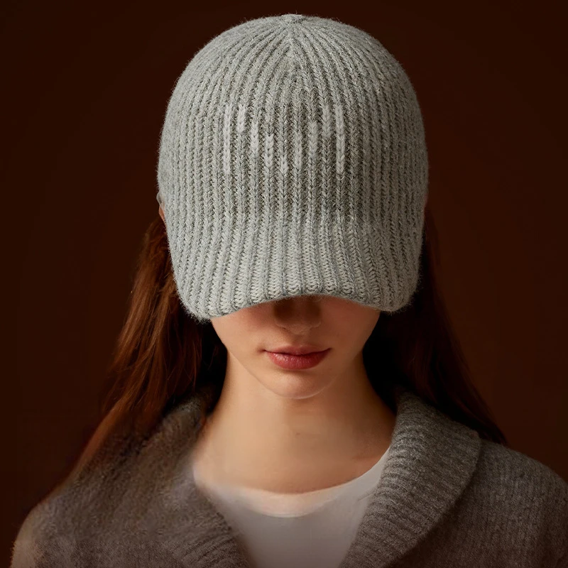 

Wool Baseball Cap Winter Warm Beanie with Peak Daily Cycling Windproof Coldproof Short Brim Peaked Cap Ear Protection for Women