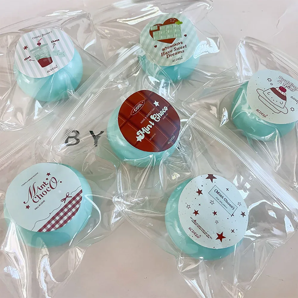 Random Style Mint Fluid Ball Soft Pinch To Relieve Daily Stress Tension Slow Rebound And Restlessness Children's Party Gift.