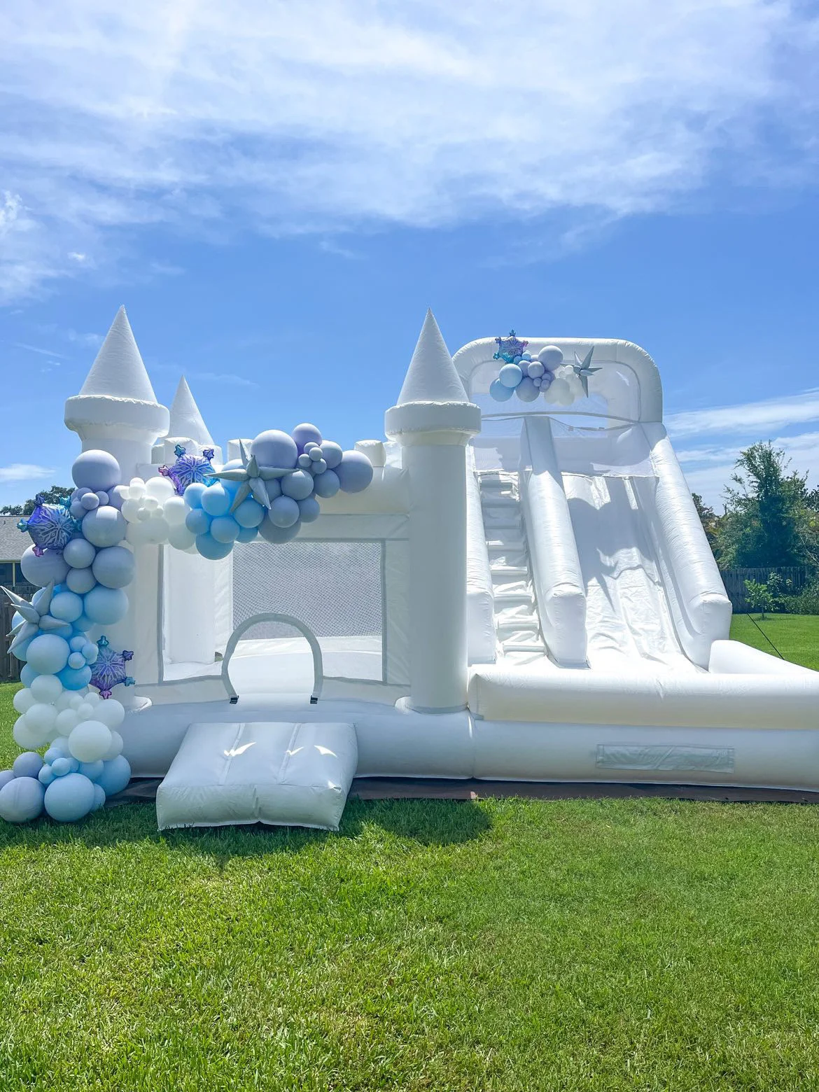 Commercial PVC Inflatable Bounce House With Slide and Ball Pit Commercial White Bouncy Jumping Castlepromote sales