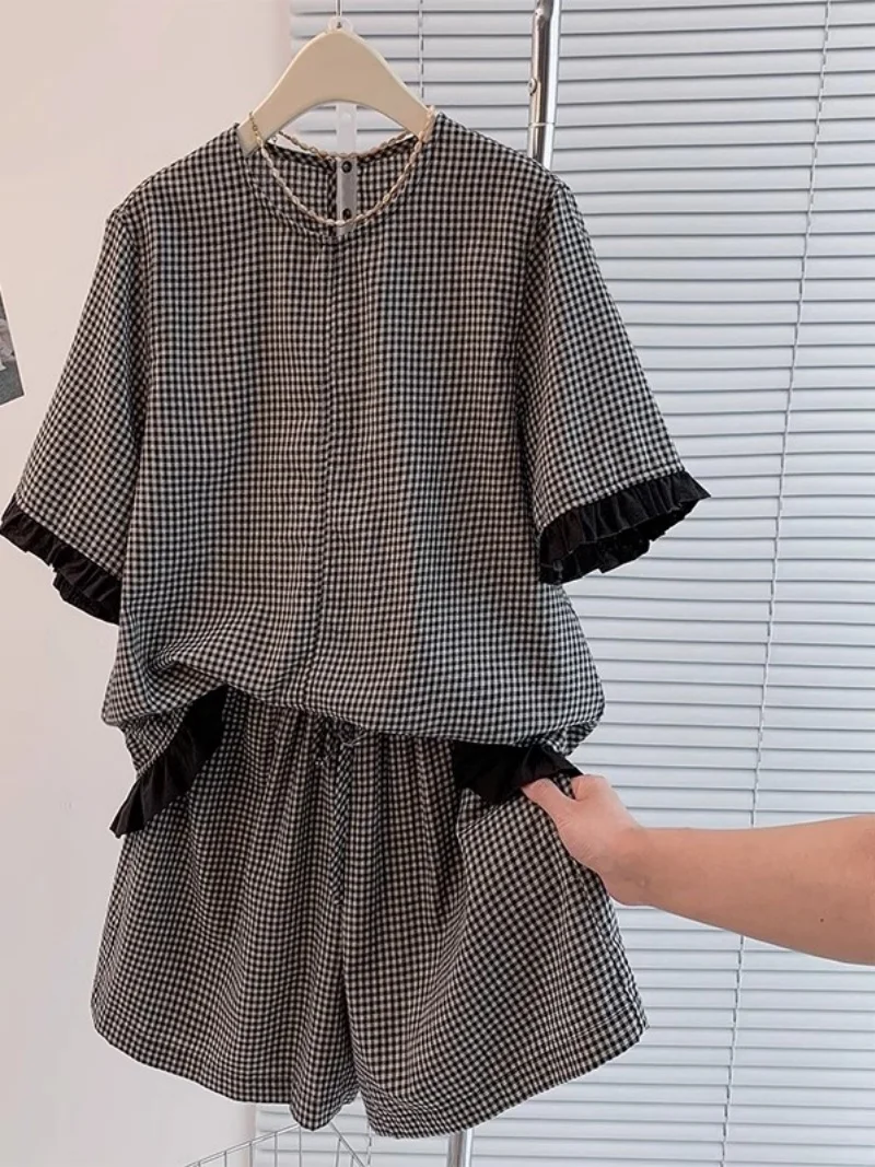 

Summer Outfit With Lace Plaid Short Sleeved Shirt Top Short Pants Loose Casual Two-Piece Set W074
