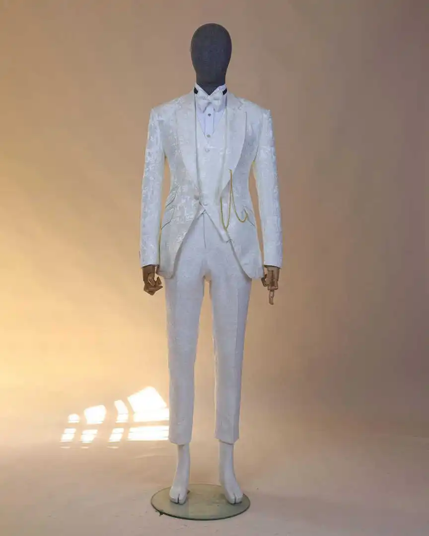 Modello da sposa Abito da uomo Abbigliamento da lavoro Abiti su misura 3 pezzi Cappotto Gilet Pantaloni Groomsman Occasioni formali Taglie forti Personalizzato