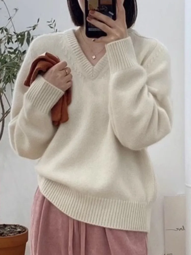 Autumn Knitted Sweater Jumper Women Lazy Oaf V-neck Long Sleeved Thick Wool Sweater Loose High-end Knitted Pullover Ladies Tops