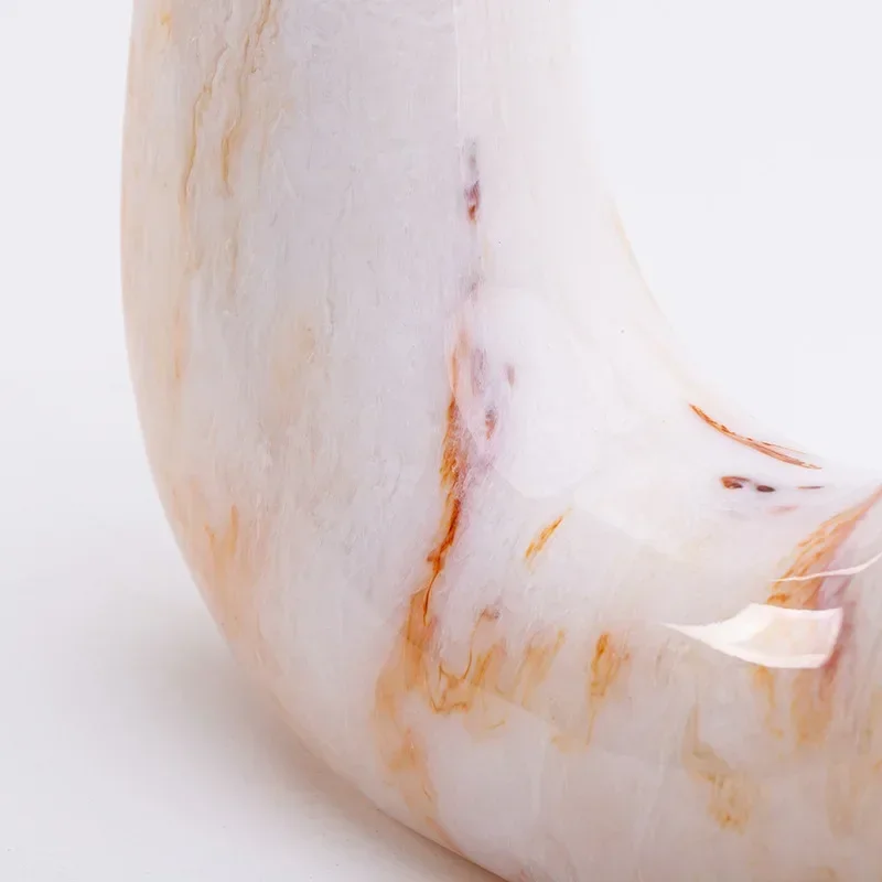 Milk tea color, flowing texture U-shaped geometry, light luxury series ornaments
