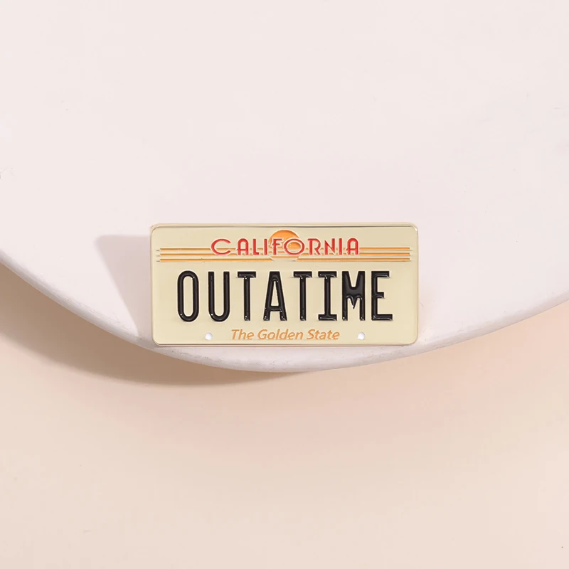 Creative License Plat Enamel Pin Simpson Bort Time Machine Science Fiction Movies Back To Future Brooch Lapel Badge Jewelry Gift