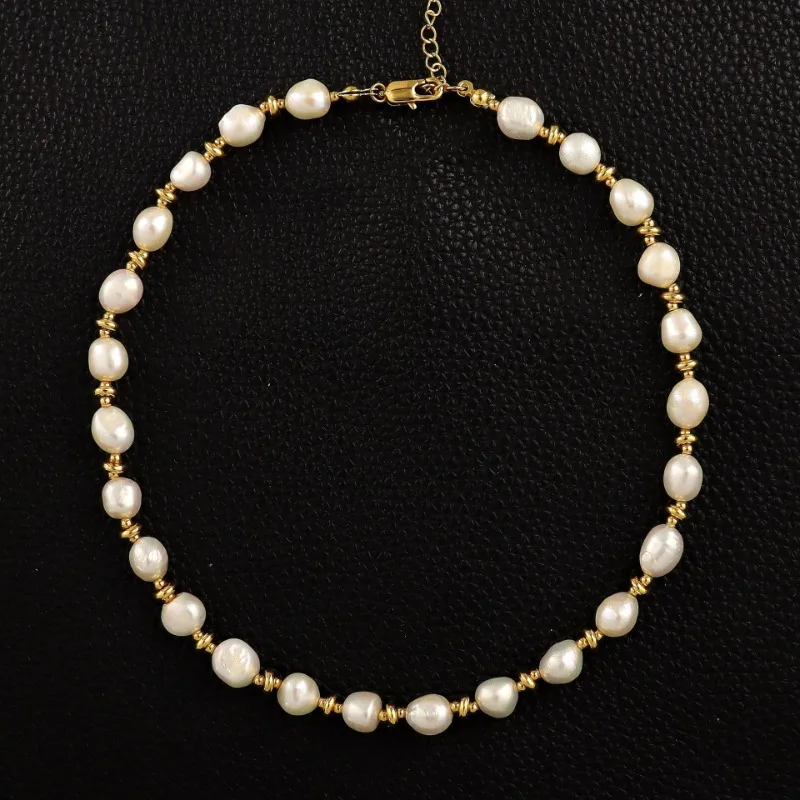 

French Fashion High-quality Baroque Freshwater Pearl Necklace Gold-plated Spacer Ball Temperament Clavicle Chain for Women