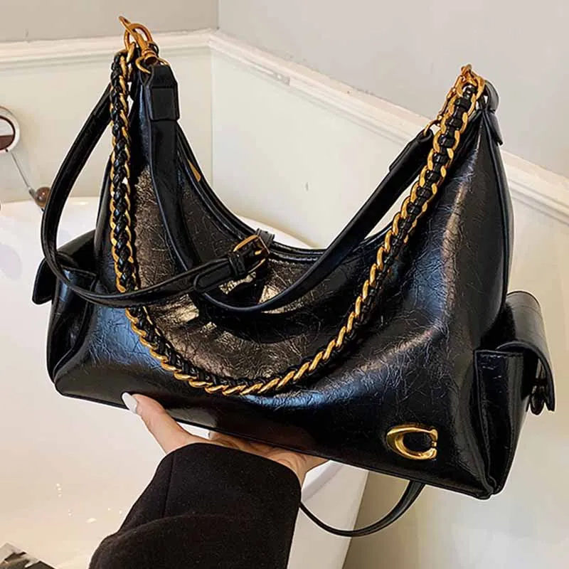 

Stylish Effortless Underarm Bag Female Casual Travel Bag 2026 New Model Elegant Versatile Chic Exquisite Practical Daily Use