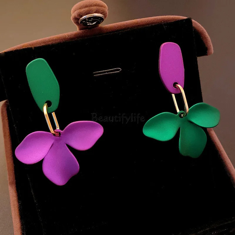 

High-end earrings temperament petal earrings fashionable versatile purple flower temperament