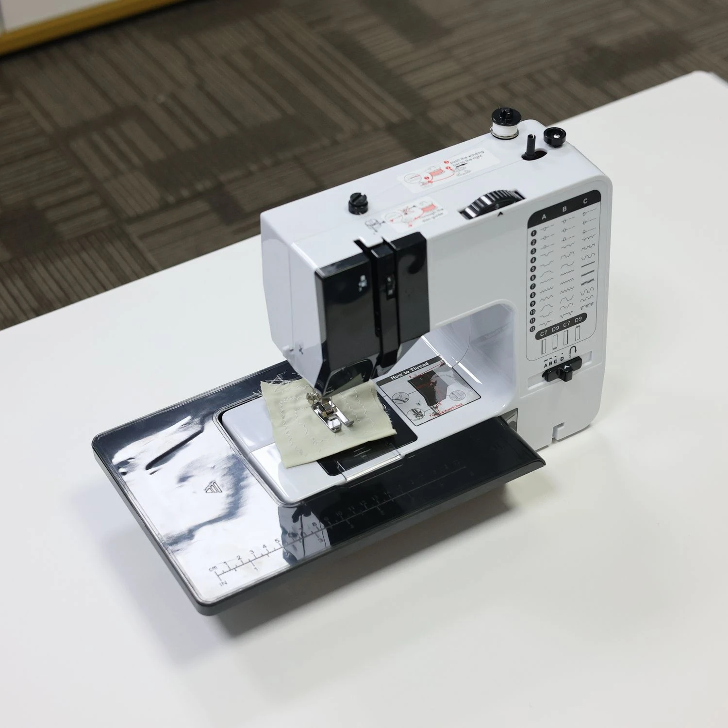 

New Hot Sale Top Industrial Sewing Machine Straight Line Curve Portable Household Electric Walking Foot UFR-738A Sewing Machine