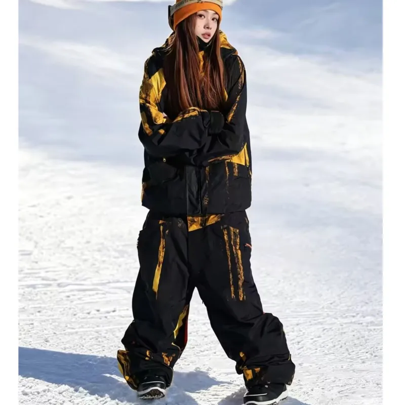 костюм горнолыжный женский Black and Yellow Ski Suit Female 2026 Autumn and Winter Windproof Waterproof Skiing Suit