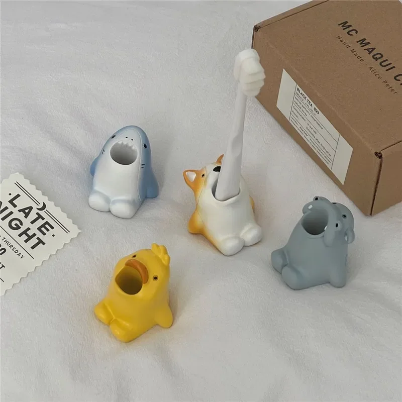 

Cute cartoon animal toothbrush holder creative decoration bathroom toothbrush rack small decorative ornament Toothbrush pouch