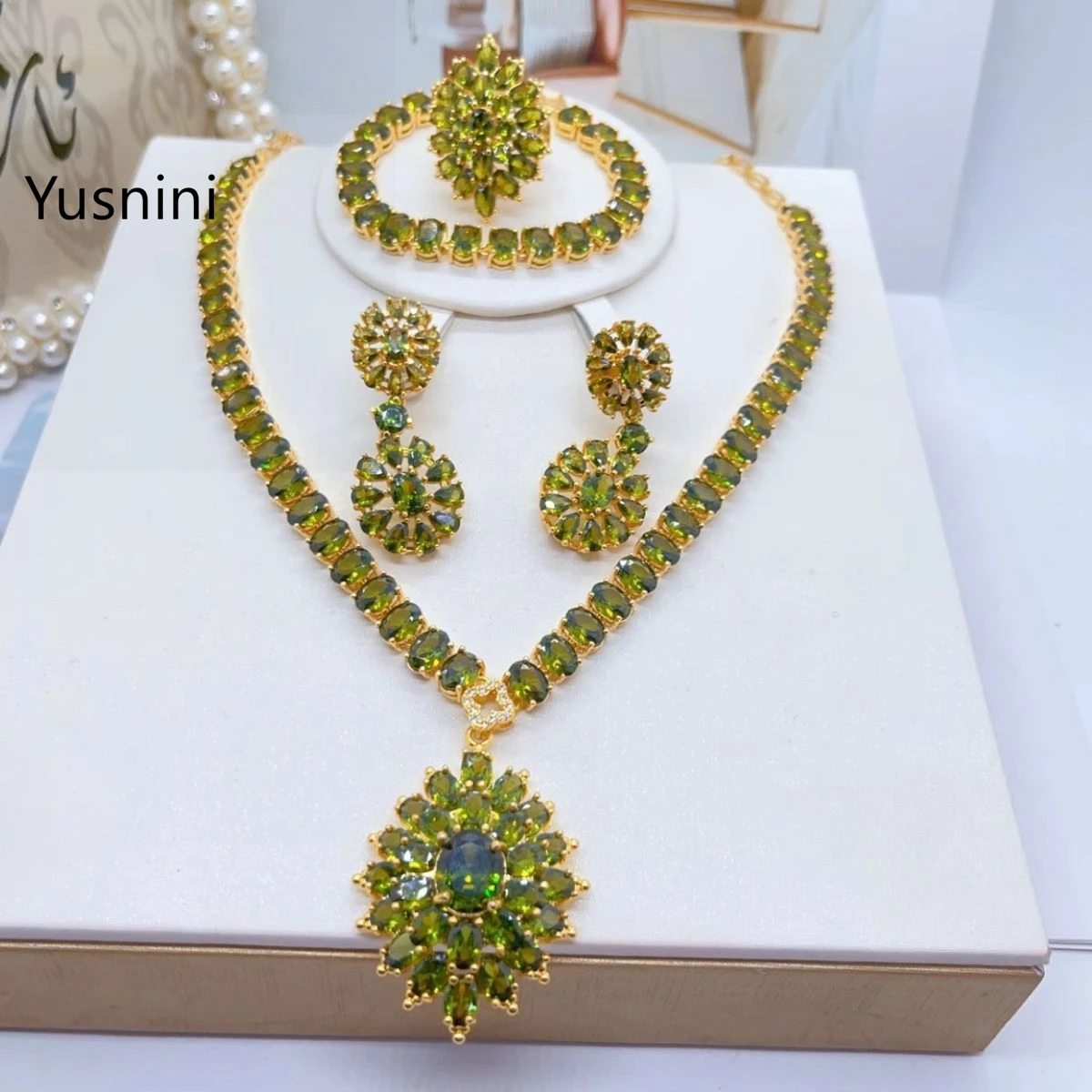 

Hot Selling Fashion Women's Jewelry Set Dubai Ltalian Necklace Earrings Bracelet Ring 4-Piece Set Wedding Party Jewelry Set
