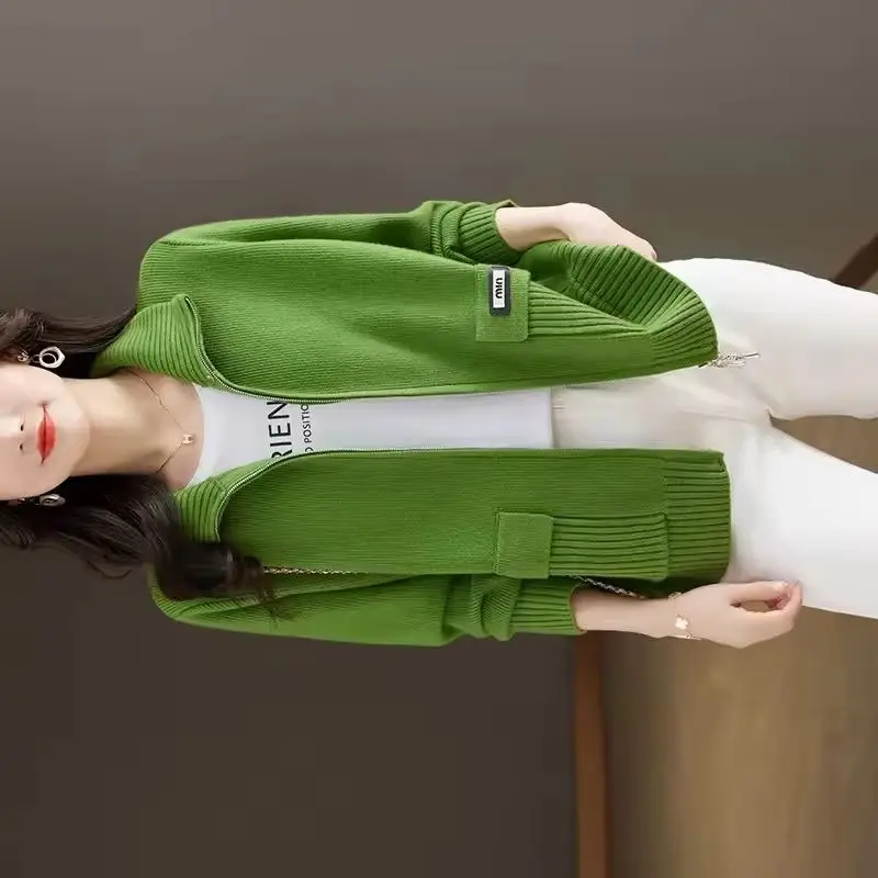 

2026 Autumn New Fashion Knitted Zipper Cardigan Sweater Women Loose Knitted Coat Western Style Lapel Sweater Female Outwear