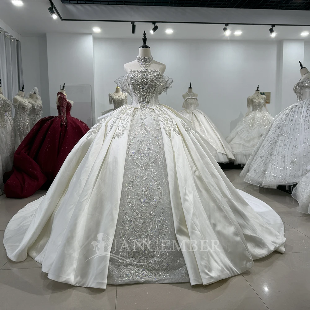 

Customized Vintage Bridal Ball Gown Off Shoulder Sequins Short Sleeves Wedding Dresses Sweep Train Bride Gown Made robe de marié