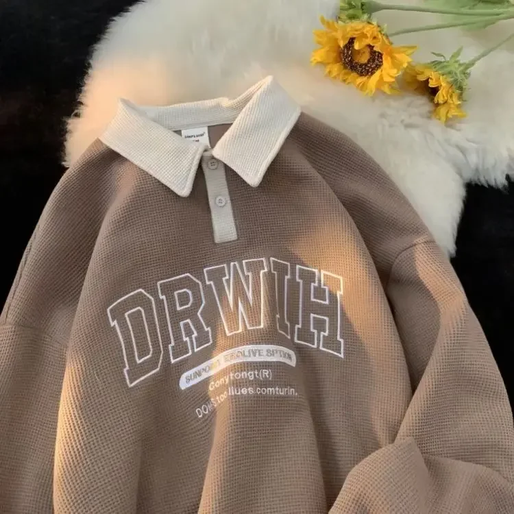 2023 otoño nueva sudadera Polo para hombres de manga larga Casual solapa franjas de diferente color Bordado de letras Top de marca de moda