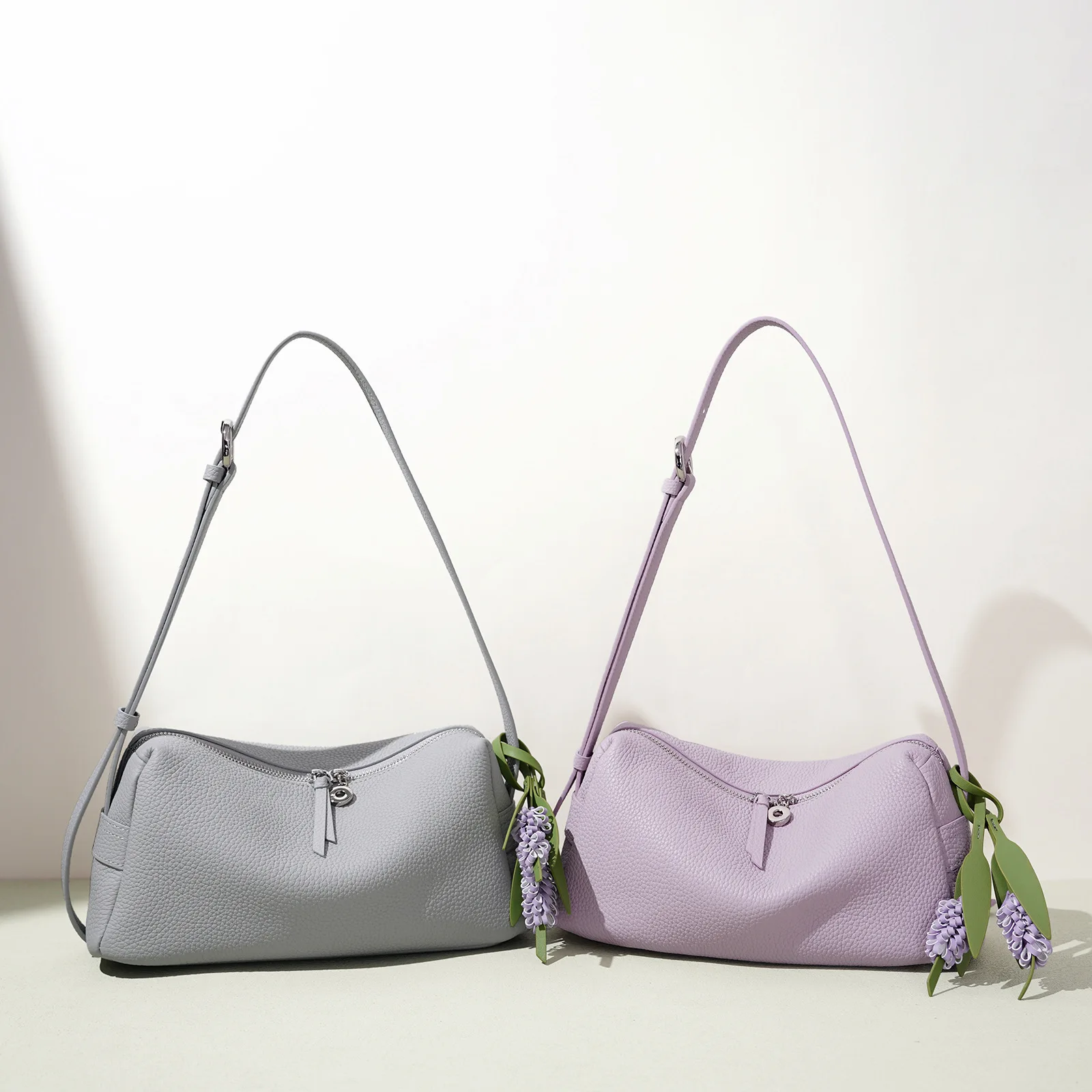 

Новая женская сумка из натуральной кожи 2026 года: минималистичный дизайн, премиальный стиль, уникальная нишевая модель в форме подушки, на плечо/через плечо