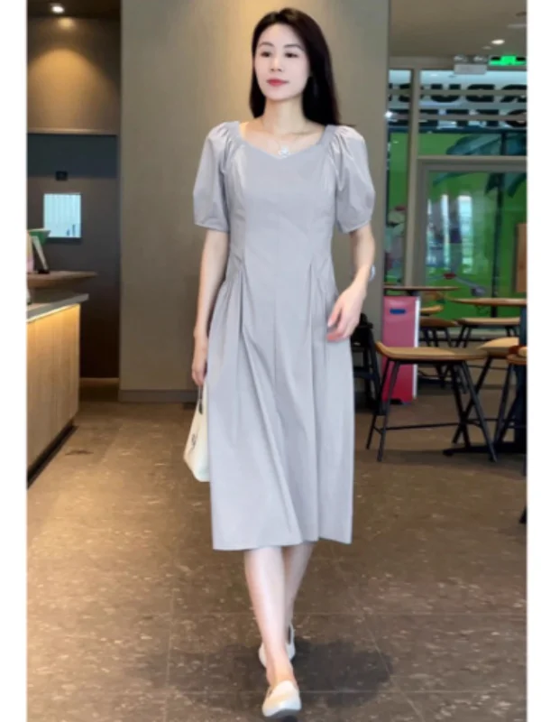 

Лето 2026: Уникальное, красивое женское платье с утягивающей талией, коротким рукавом, А-силуэтом, повседневное, с U-образным вырезом, для стройности