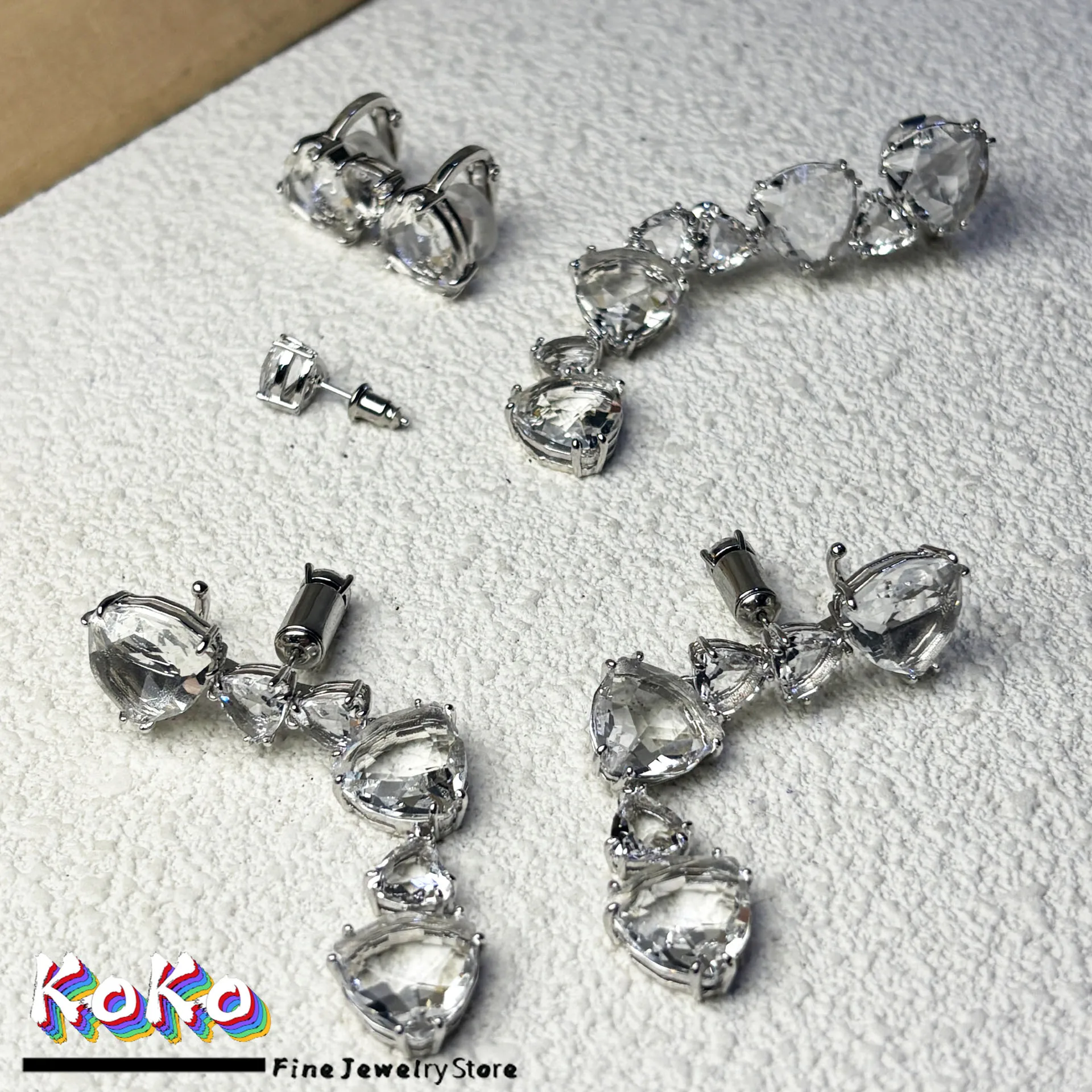 

Новинка 2025 года, комплект изящных ювелирных украшений с кристаллами циркона, женское ожерелье, браслет, серьги из нержавеющей стали, романтический подарок