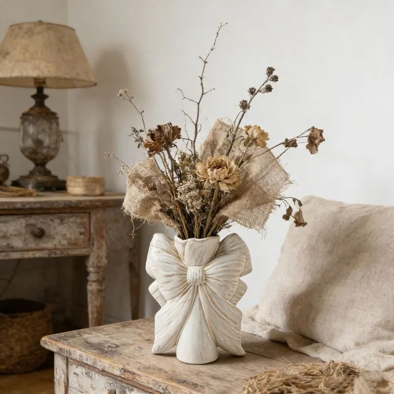 

Ceramic Vase White High-end Creative Hydroponic Dried Flower Arrangement Light Luxury Gift Box Decorative Ornament