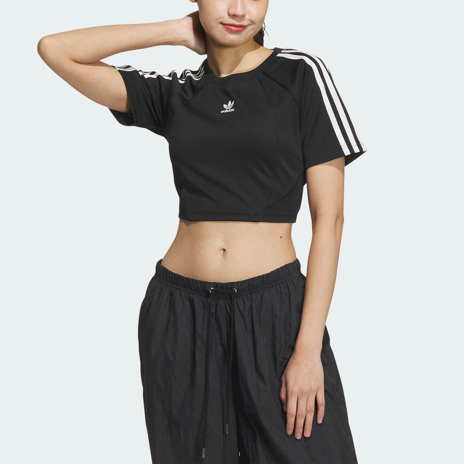 

Adidas genuine Originals Women's Comfortable Breathable Sporty Casual Short Sleeve JD3284