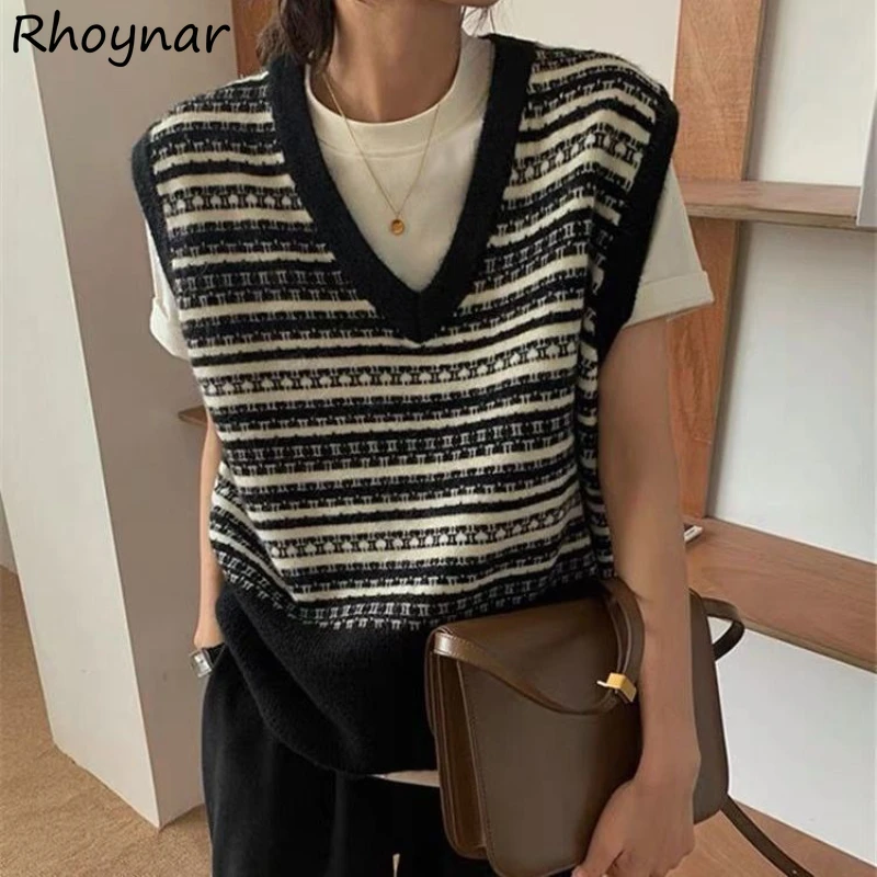 

Women Knitted Sweater Vests Black White Striped Vintage College Autumn Students V-neck Clothes Simple All-match Fashion Baggy