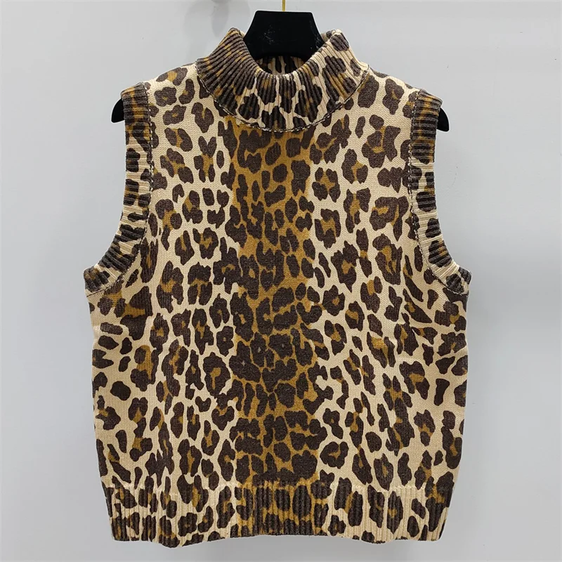 Women's vest New elastic knitted slim sleeveless top for autumn 2024 Fashion leopard print   Women's sweater Pullover Knitwear