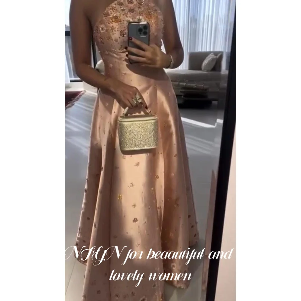 

NFYN Gold Evening Dress Sequins Strapless Evening Party Dress Pleats Satin Sleeveless Formal Occasion Dress for Women Customized