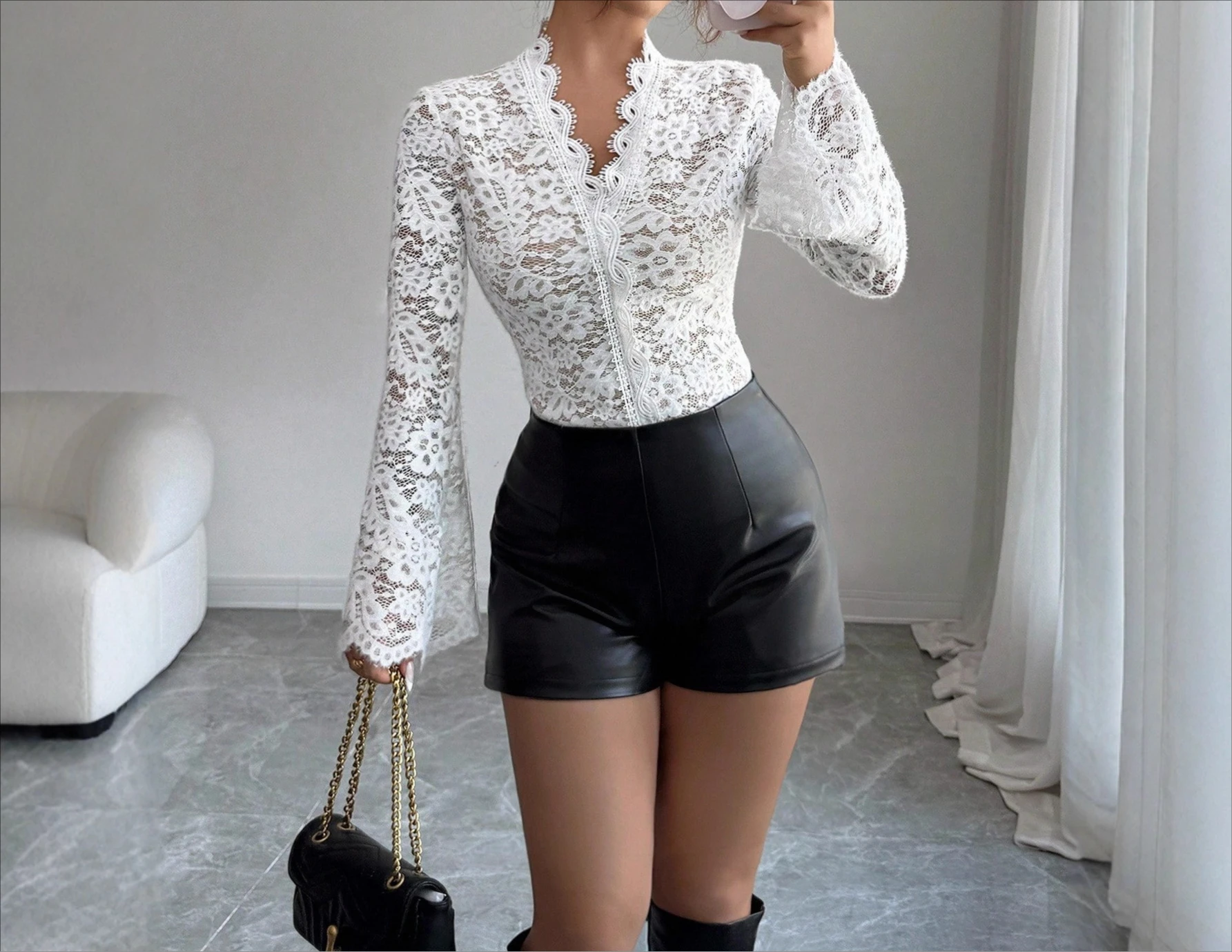 

2026 Spring and Autumn New Women's White Sexy Elegant Lace Slim Top