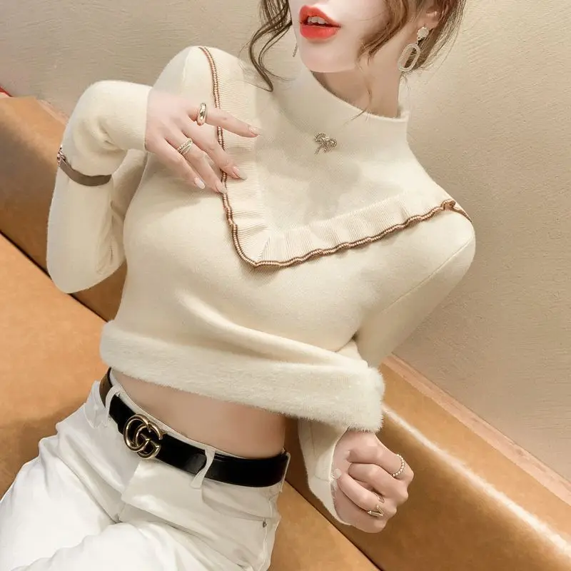 

Модный интегрированный бархатный свитер в западном стиле для женщин, новинка 2024, осень и зима, высококачественный свитер на толстой бархатной основе