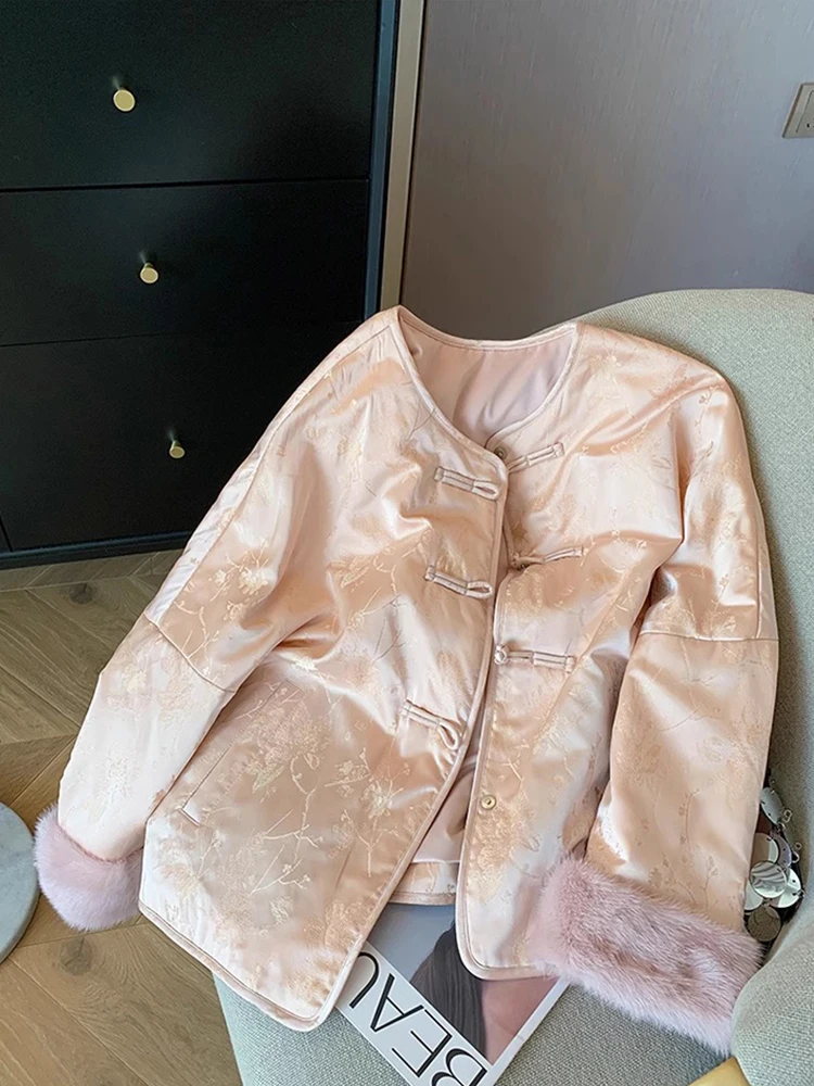 

New Chinese Sle Embroidered Design Women's Jaet Autumn 2024 Trendy Warm Loose Top Button Detail Floral Embroidery Decor