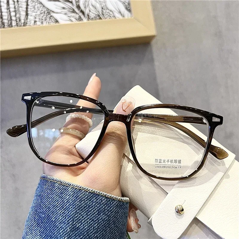 Fertige Damen-Myopie-Brille, Retro-Anti-Blaulicht-blockierende Nahsichtbrille, optische verschreibungspflichtige Kurzsichtbrille