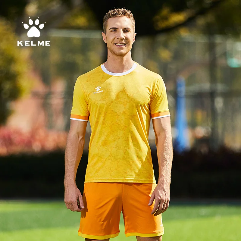 KELME Soccer Jerseys Kid Adult Football Uniforms Summer Shirt Shorts Sportswear Customize Soccer Suit Team Uniform 8151ZB1001