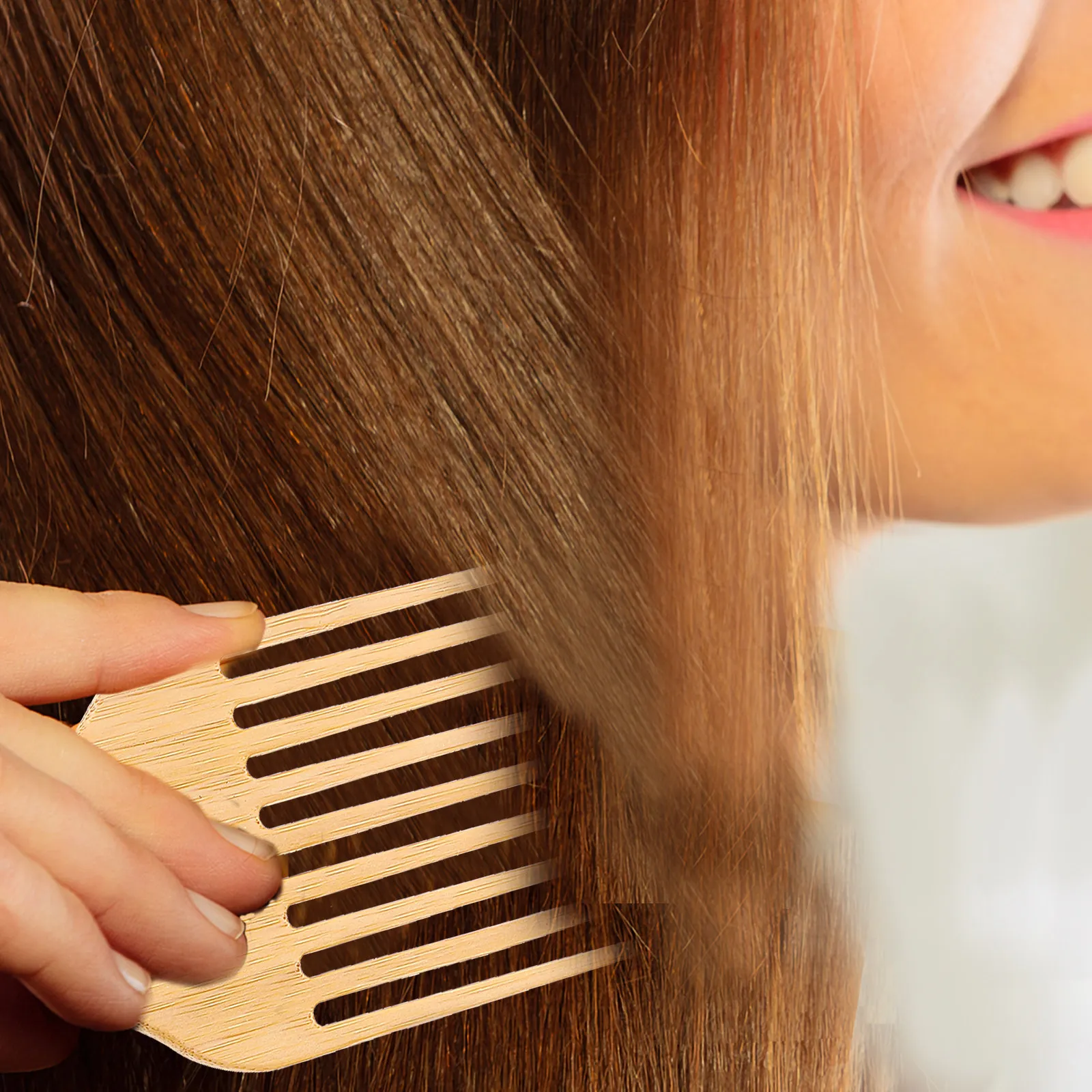 

2Pcs Wooden Wide Tooth Combs Strong Handle Non Slip Hair Pick Combs for Daily Styling Portable Compact Design for Men