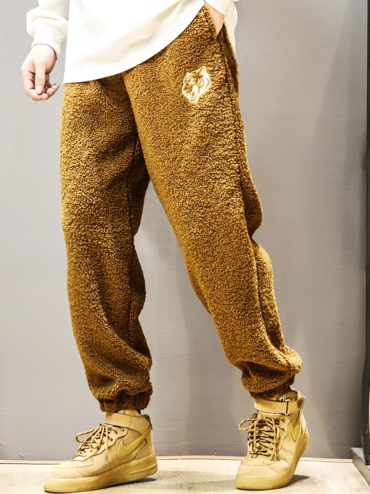 

Мужские свободные брюки-джоггеры на меху из овчины для осени и зимы, повседневные спортивные брюки с эластичным поясом, длинные молодежные брюки