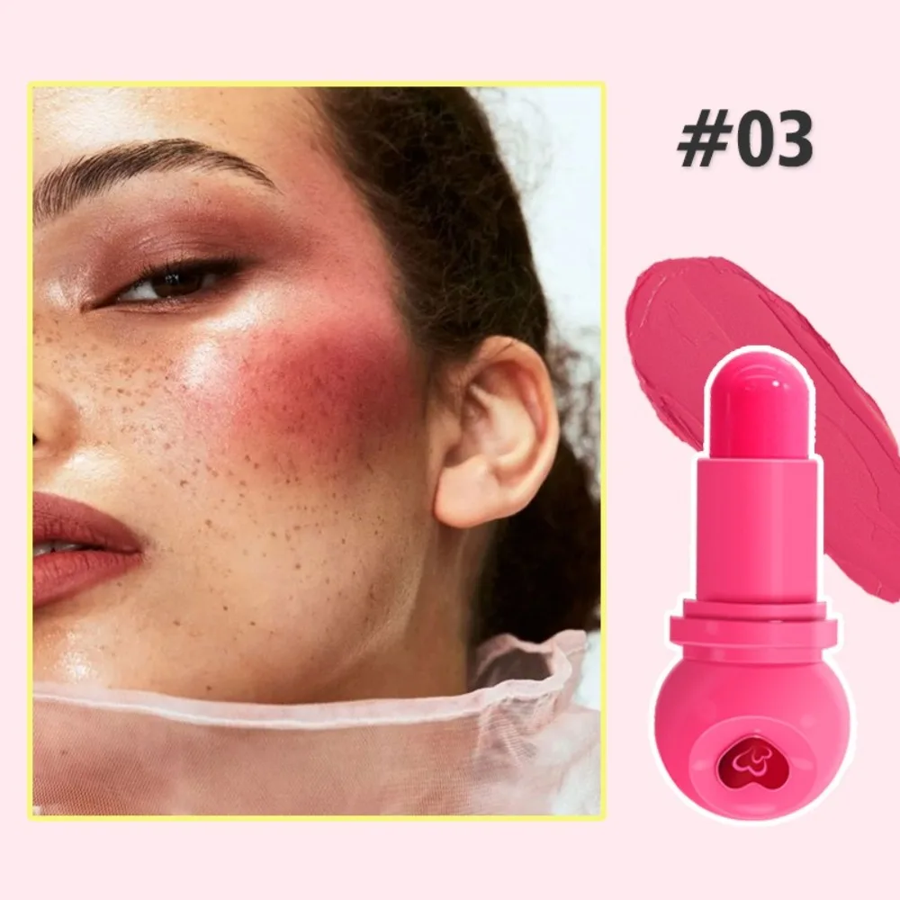 บลัชออนแบบแท่งแบบใช้คู่เพิ่มสีสันให้กับใบหน้าอย่างเป็นธรรมชาติ บลัชออนติดทนนานให้ความชุ่มชื้นเมคอัพรูจ