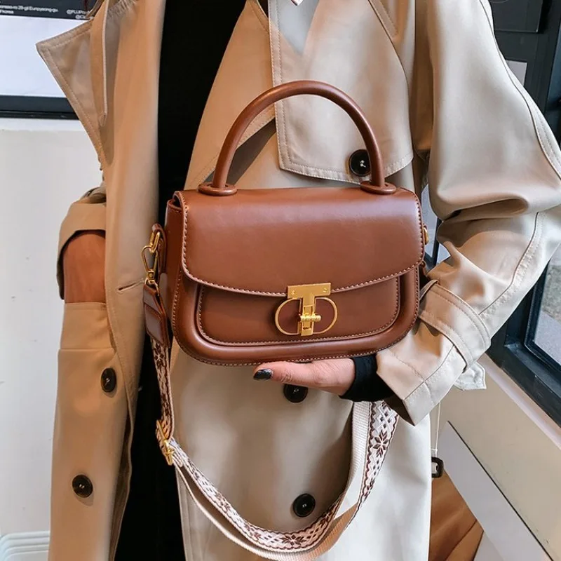

Minimalist Crossbody Bag For Adults Clean Lines Adjustable Strap Stylish For Daily Errands And Weekend Shopping