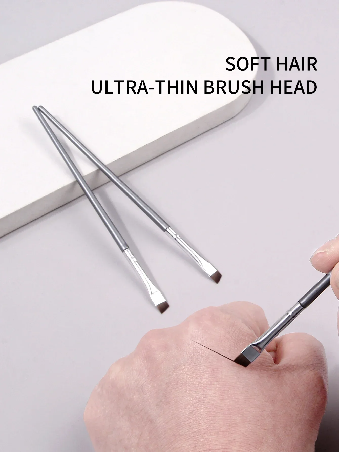 12 pennelli per eyeliner con lama super sottile argentata e set di pennelli per trucco morbido, pennello per sopracciglia portatile e strumento cosmetico multiuso