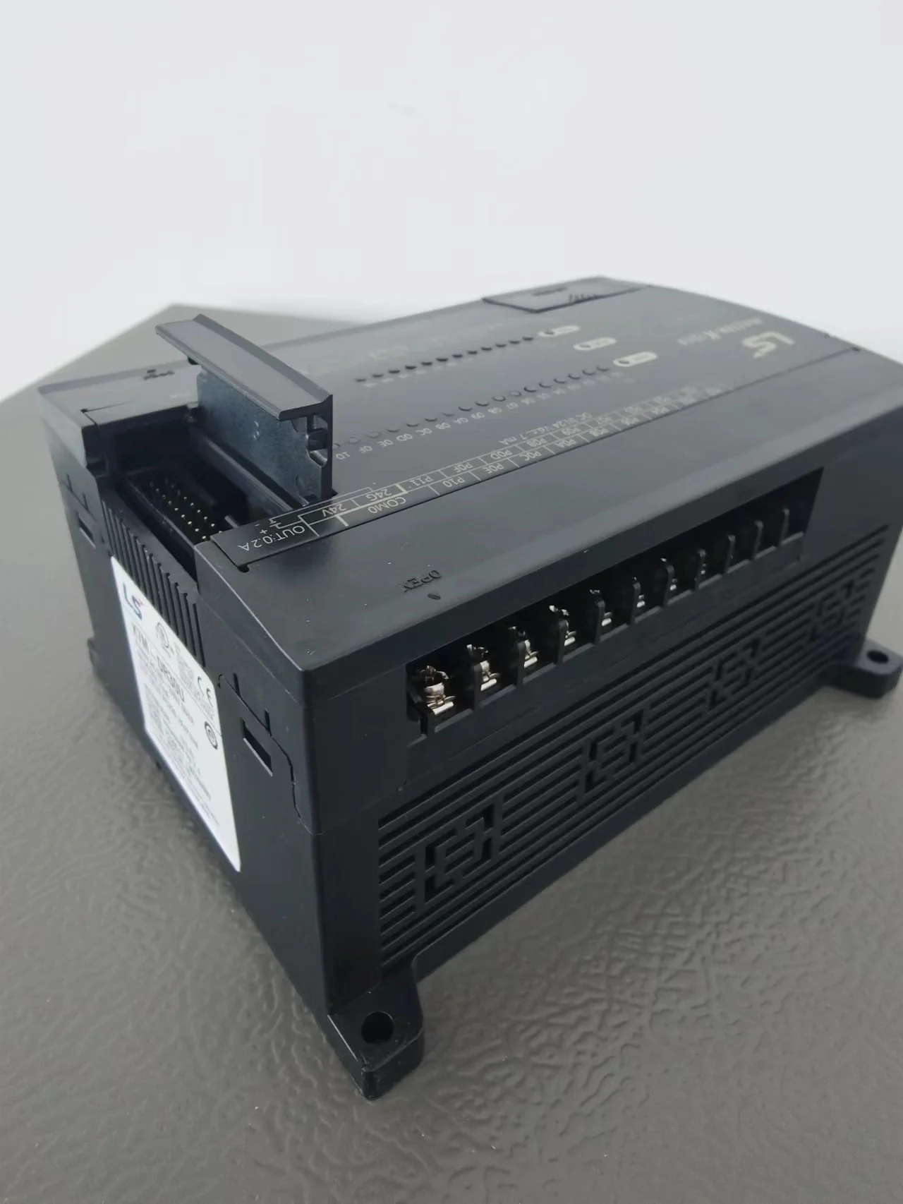 Original Authentic PLC 24V Korea LS Programmable Logic Controller 18-point Input/12-point Output LS PLC K7M-DR30U