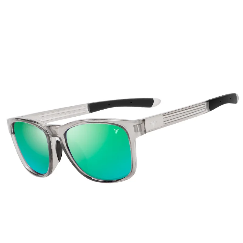 

Luya, glasses, sea fishing, strong light, backlight, fishing, looking at fish, looking for hook shooting
