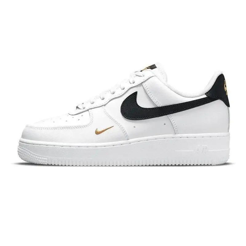 

Кроссовки Nike Air Force 1 Low Essential «Белые/черные/золотые»