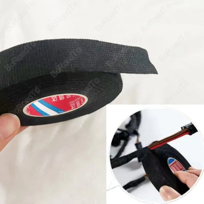 Hitzebeständiges, flammhemmendes Klebeband aus Coroplast-Gewebe für den Schutz von Kabelbäumen im Auto.