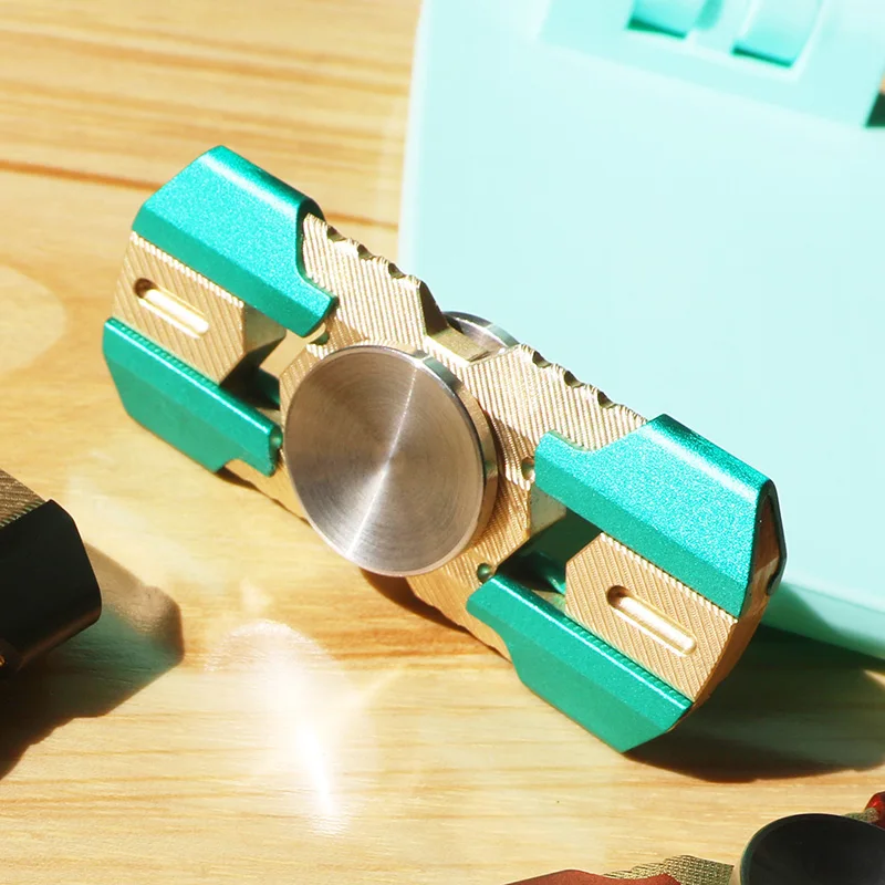 New Armor Fingertip Gyroscope Brass Alloy Fidget Toy High-end Precision Rotary Decompression Office Fidget Spinner Toy